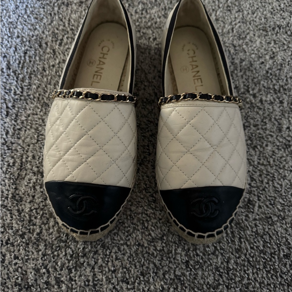 CHANEL Quilted Cream and Black Espadrilles